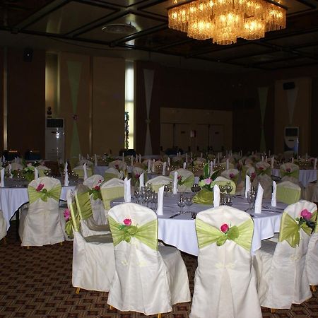 Benin Marina Hotel コトヌー エクステリア 写真