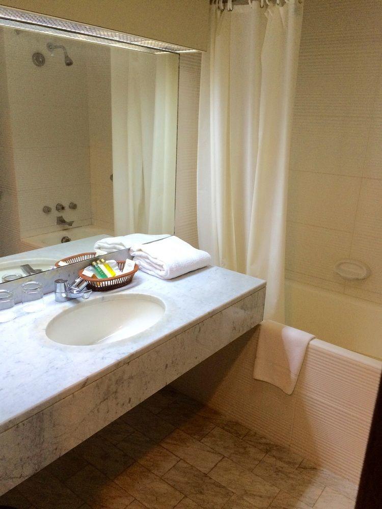Benin Marina Hotel コトヌー エクステリア 写真