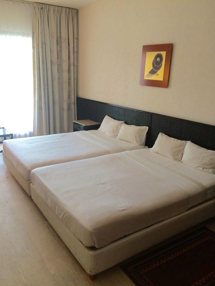 Benin Marina Hotel コトヌー エクステリア 写真