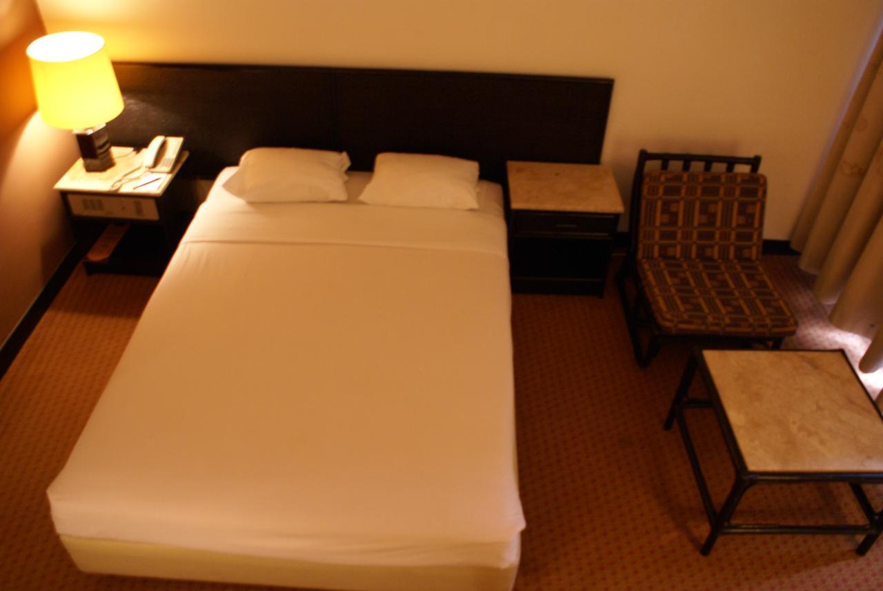 Benin Marina Hotel コトヌー エクステリア 写真