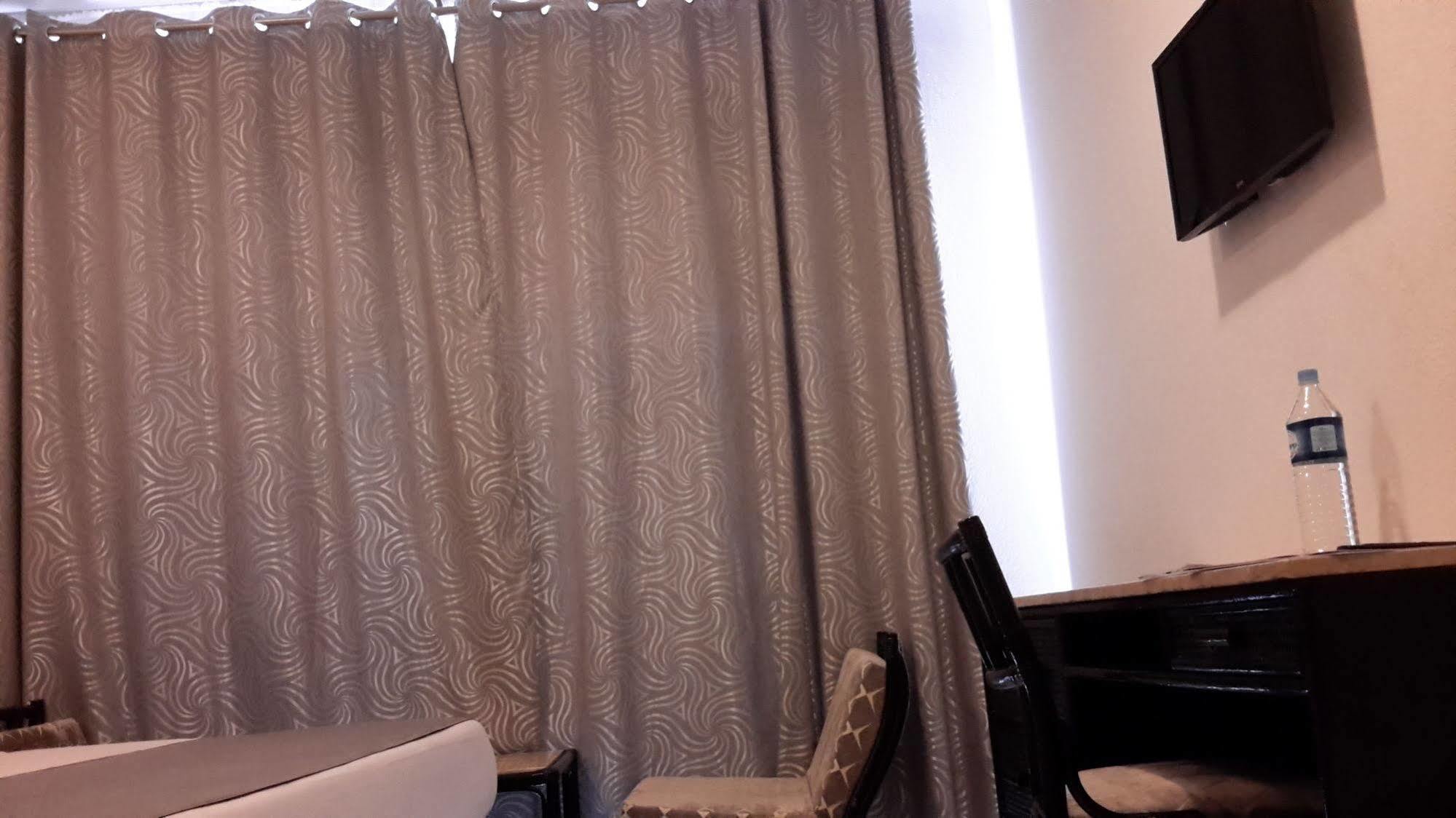 Benin Marina Hotel コトヌー エクステリア 写真