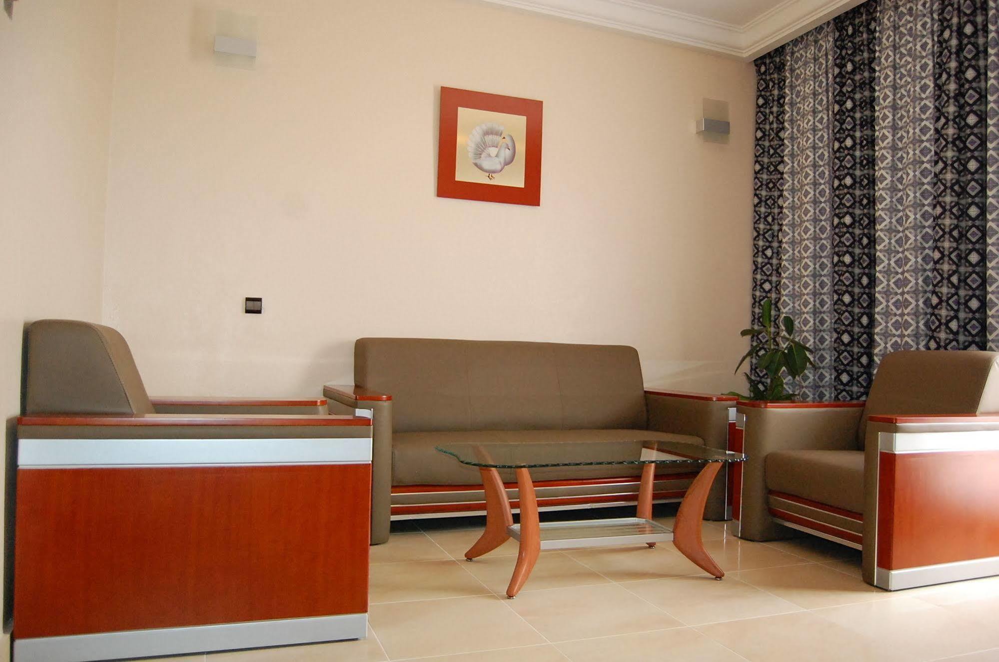 Benin Marina Hotel コトヌー エクステリア 写真